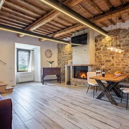 Residenza Castello Di Valli Follonica
